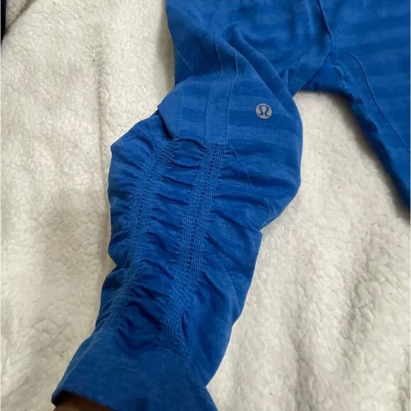 Lululemon In The Flow Crop*Stripe‎ size 8 - Picture 9 of 13